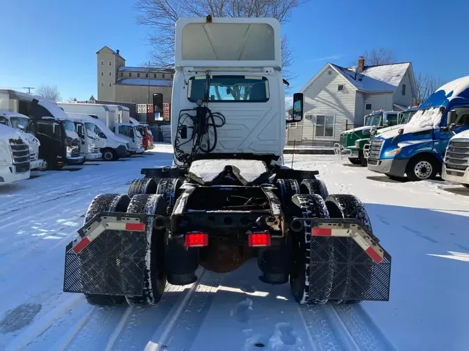 2019 NAVISTAR INTERNATIONAL LT625 DAYCAB T/A