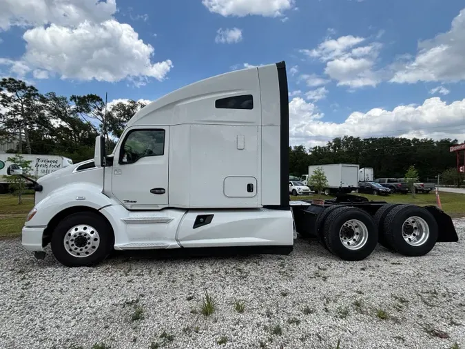2022 Kenworth T680