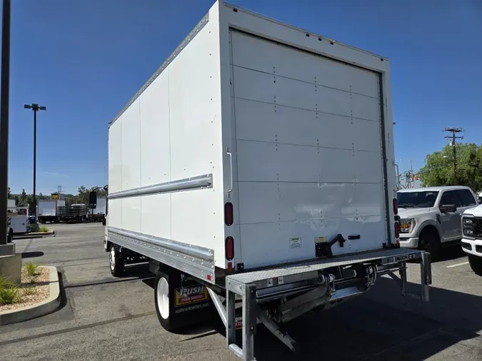 2020 Isuzu NPR-HDc44708688e5e378babaca643ab603924