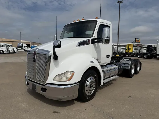 2021 Kenworth T680c4487ddcf7200f16d47ca9946e51b2ea