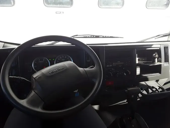 2017 ISUZU NPR