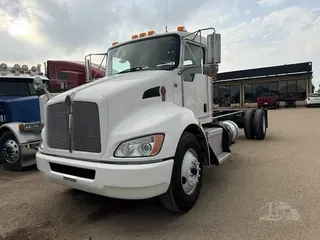 2019 KENWORTH T370