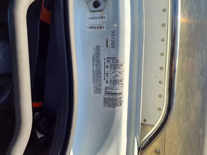 2020 FREIGHTLINER/MERCEDES M2 106