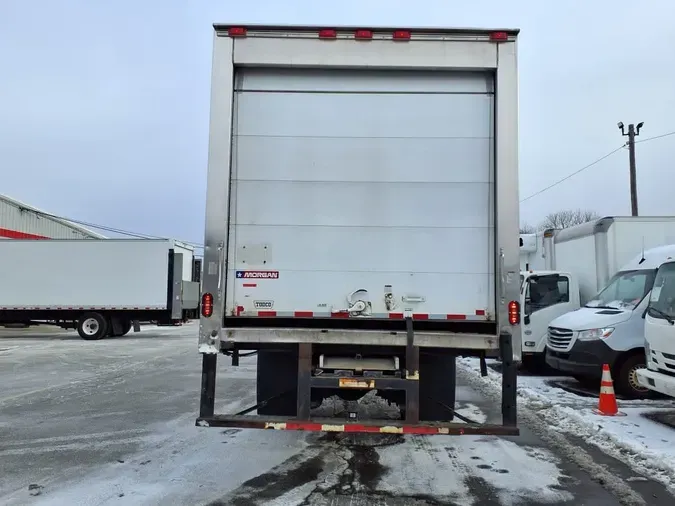 2018 FREIGHTLINER/MERCEDES M2 106