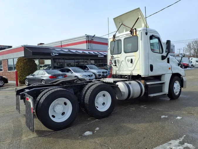 2018 FREIGHTLINER/MERCEDES CASCADIA 125