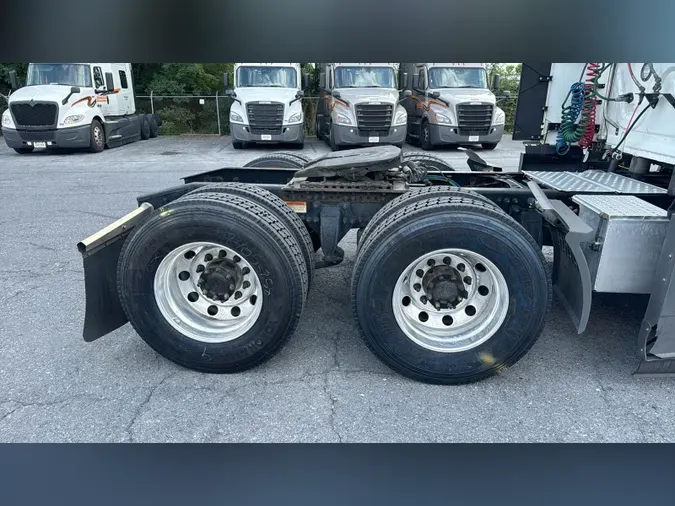 2023 Freightliner Cascadia 126