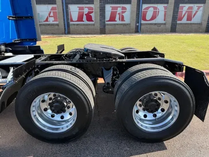 2020 INTERNATIONAL LT