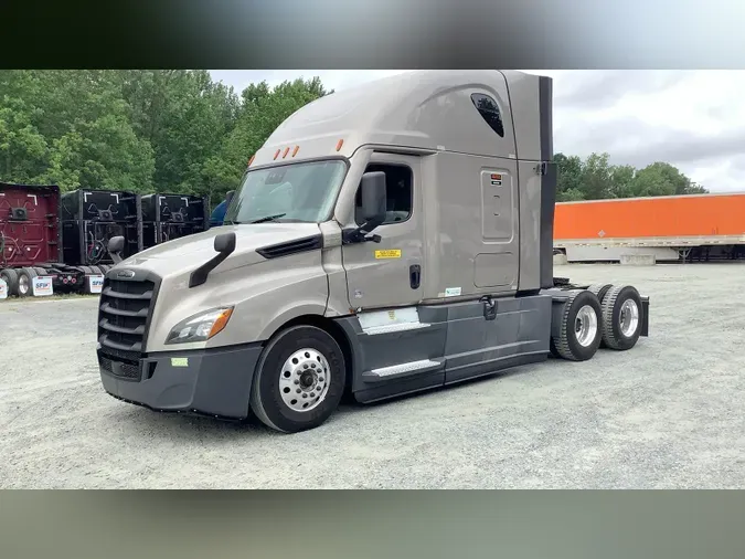 2021 Freightliner Cascadia