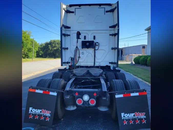 2019 FREIGHTLINER/MERCEDES CASCADIA 125