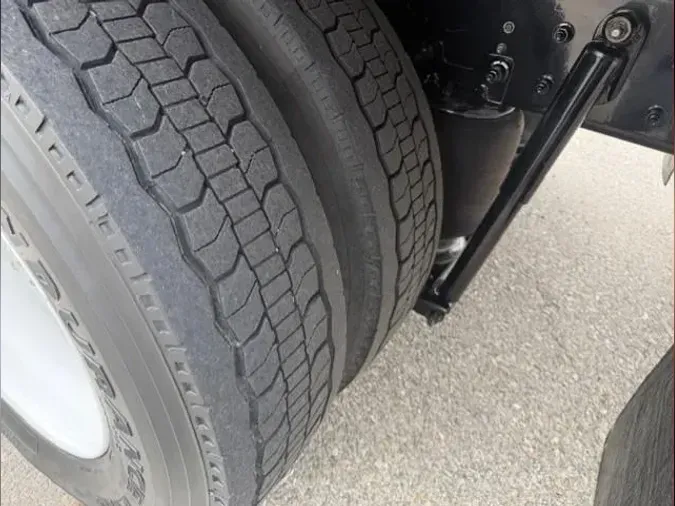 2022 Kenworth T270c4572731863dda8ea281ffcdb085d17a