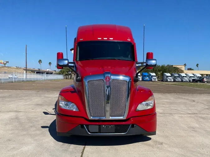2022 Kenworth T680c4574fc5ea14b6d8d62368c6bf0e4a4c