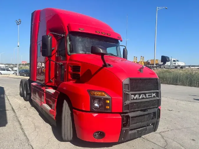 2020 MACK ANTHEM AN64T
