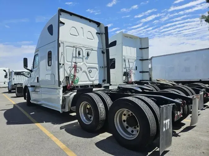 2020 FREIGHTLINER/MERCEDES NEW CASCADIA PX12664