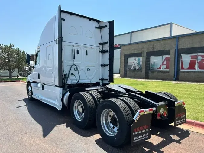 2022 FREIGHTLINER CASCADIA