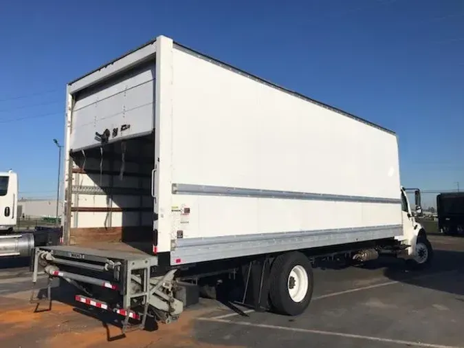 2018 Freightliner Business Class M2 106