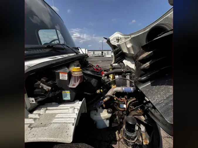 2020 FREIGHTLINER M2 106