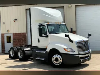 2020 INT LT625 6x4