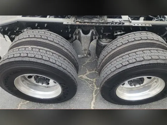 2022 INTERNATIONAL LT