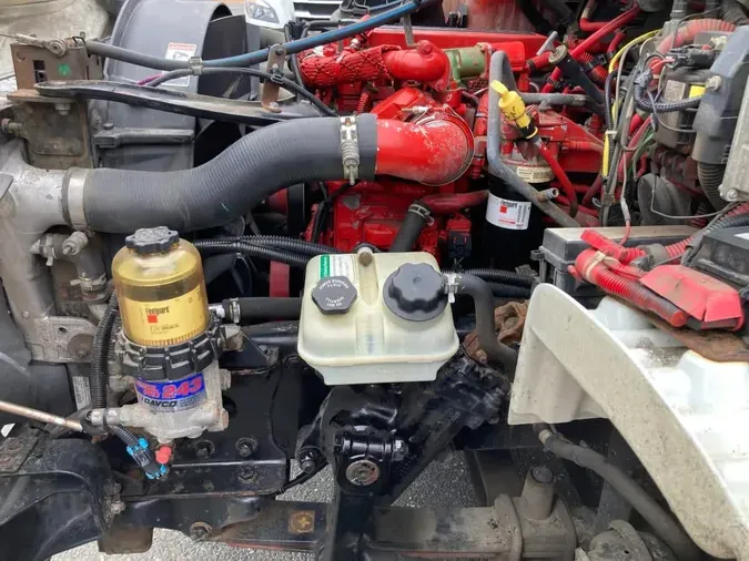 2016 FREIGHTLINER/MERCEDES M2 106