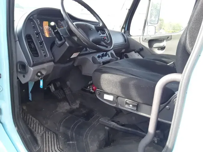 2019 FREIGHTLINER/MERCEDES M2 106