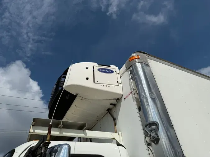 2018 Freightliner M2 106