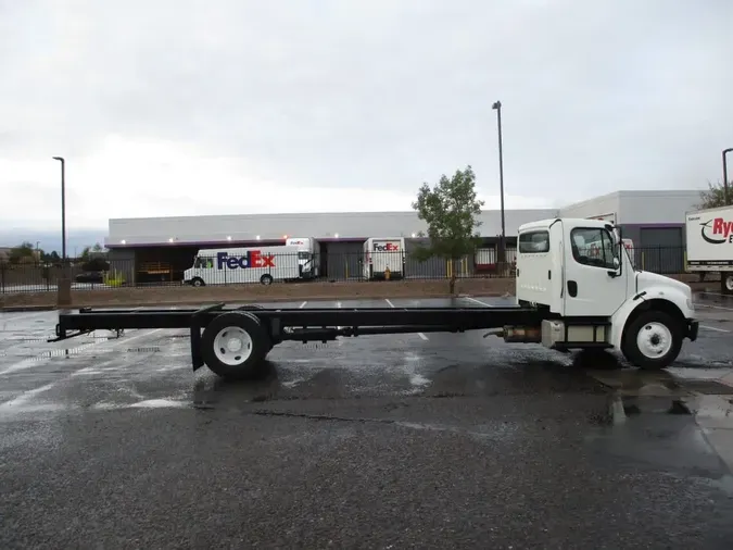 2019 FREIGHTLINER/MERCEDES M2 106c46b23558a45705da7092ef051bbdfbd