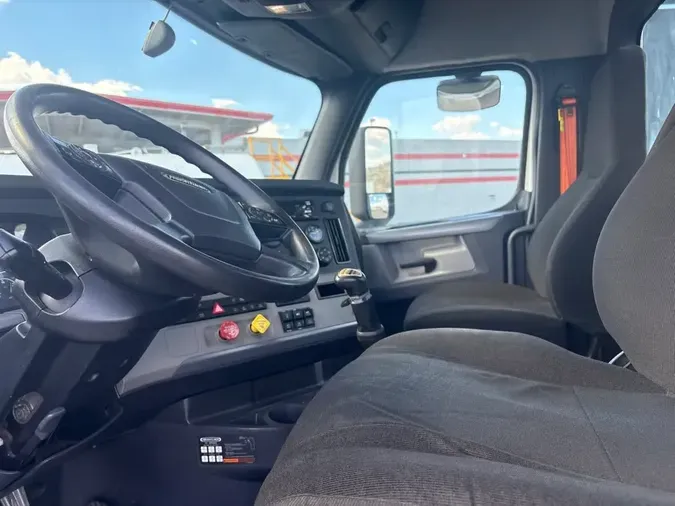 2021 FREIGHTLINER/MERCEDES NEW CASCADIA PX12664c46b4040b7e3b70a952db24f6ff0d1a2