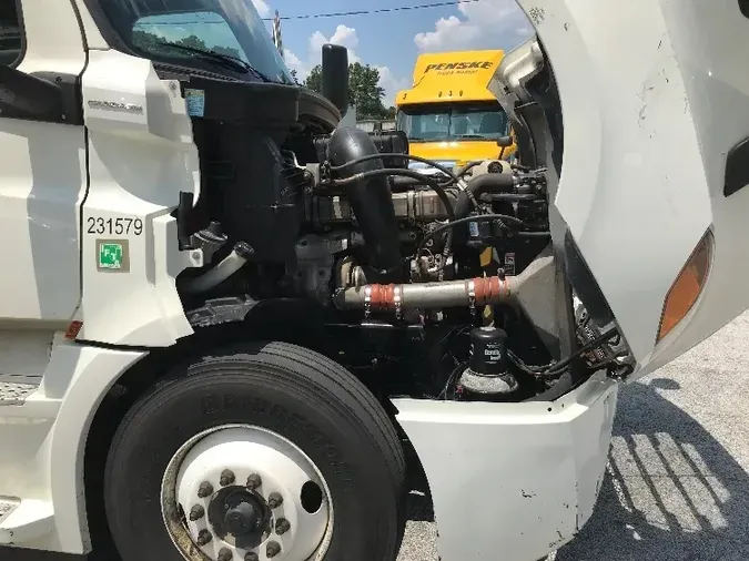 2019 Freightliner T12664ST