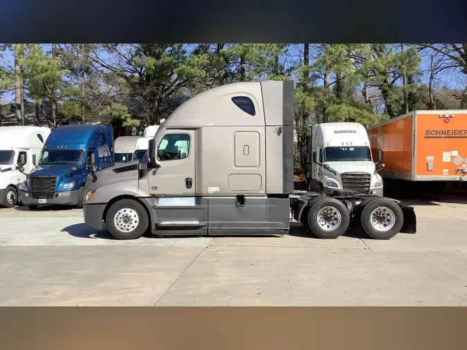 2024 Freightliner Cascadia