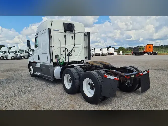 2019 FREIGHTLINER/MERCEDES PT126064ST