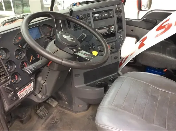 2015 Mack PINNACLE CXU612