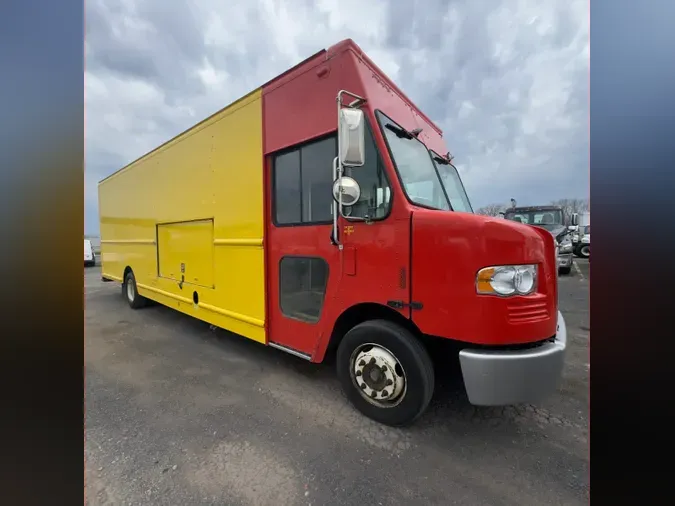 2017 FRTLR CUSTOM CHASSIS CORP MT55