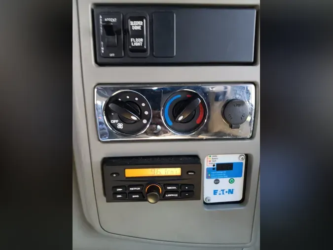 2020 NAVISTAR INTERNATIONAL LT625 SLPR CAB