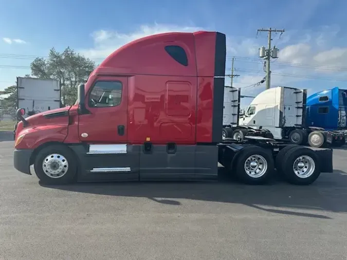 2021 FREIGHTLINER CASCADIA