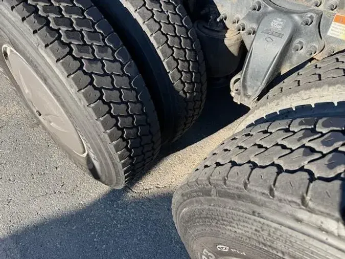 2020 Freightliner Cascadia