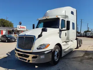 2019 NAVISTAR INTERNATIONAL LT625 SLPR CAB