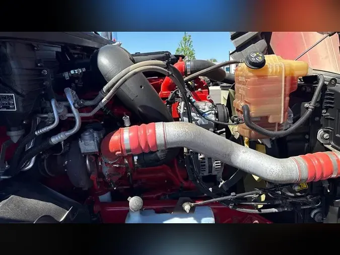 2022 INTERNATIONAL LT