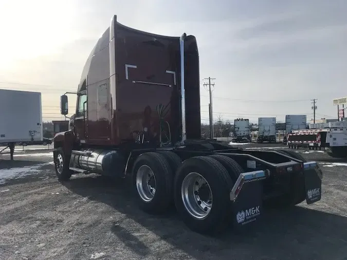 2025 MACK PI64T