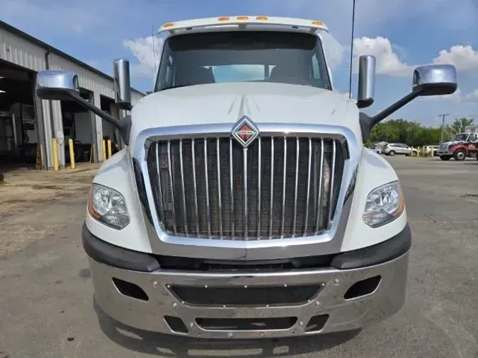 2020 International LT625