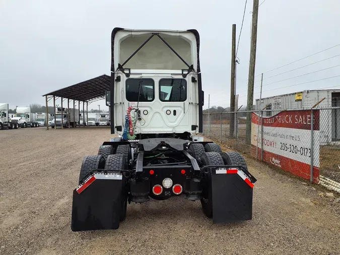 2018 FREIGHTLINER/MERCEDES CASCADIA 125