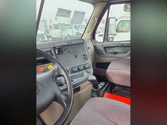 2019 FREIGHTLINER/MERCEDES CASCADIA 125