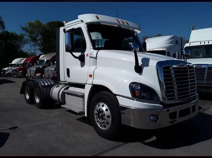 2019 FREIGHTLINER/MERCEDES CASCADIA 125