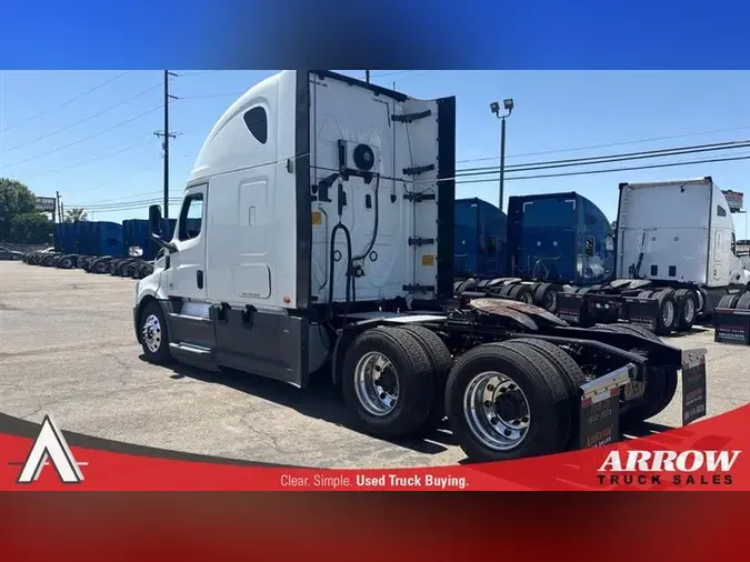 2020 FREIGHTLINER CA126