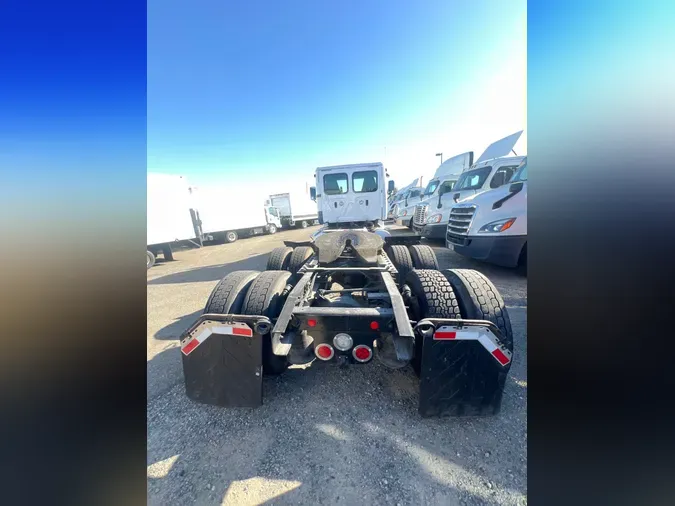 2018 FREIGHTLINER/MERCEDES CASCADIA 125