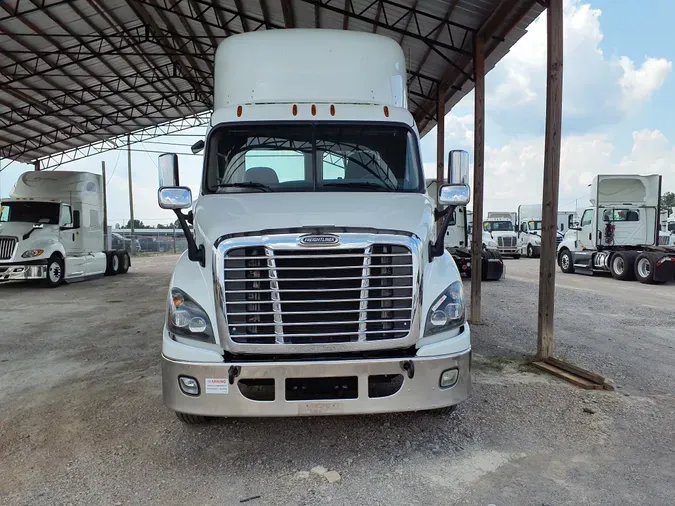 2018 FREIGHTLINER/MERCEDES CASCADIA 113