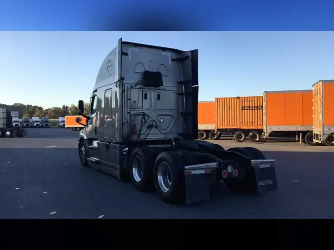 2022 Freightliner Cascadia 126c48478eb7f6eb851d31cef2d39758254