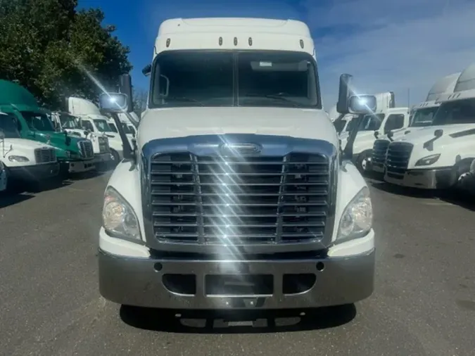 2019 FREIGHTLINER CASCADIA 125