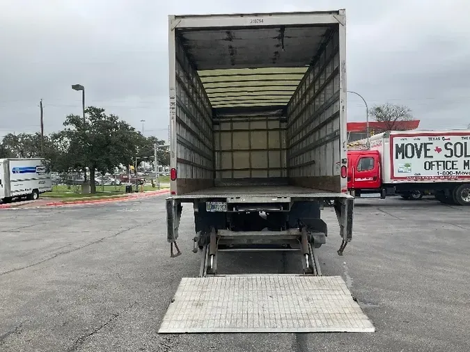 2019 Freightliner M2