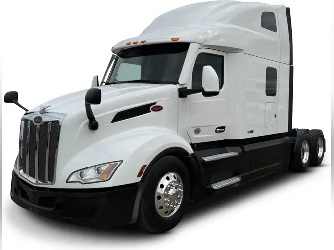 2022 Peterbilt 579c48f5530b43f2df99db99c2e547f63ca