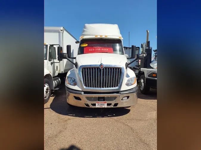 2019 NAVISTAR INTERNATIONAL LT625 SLPR CAB